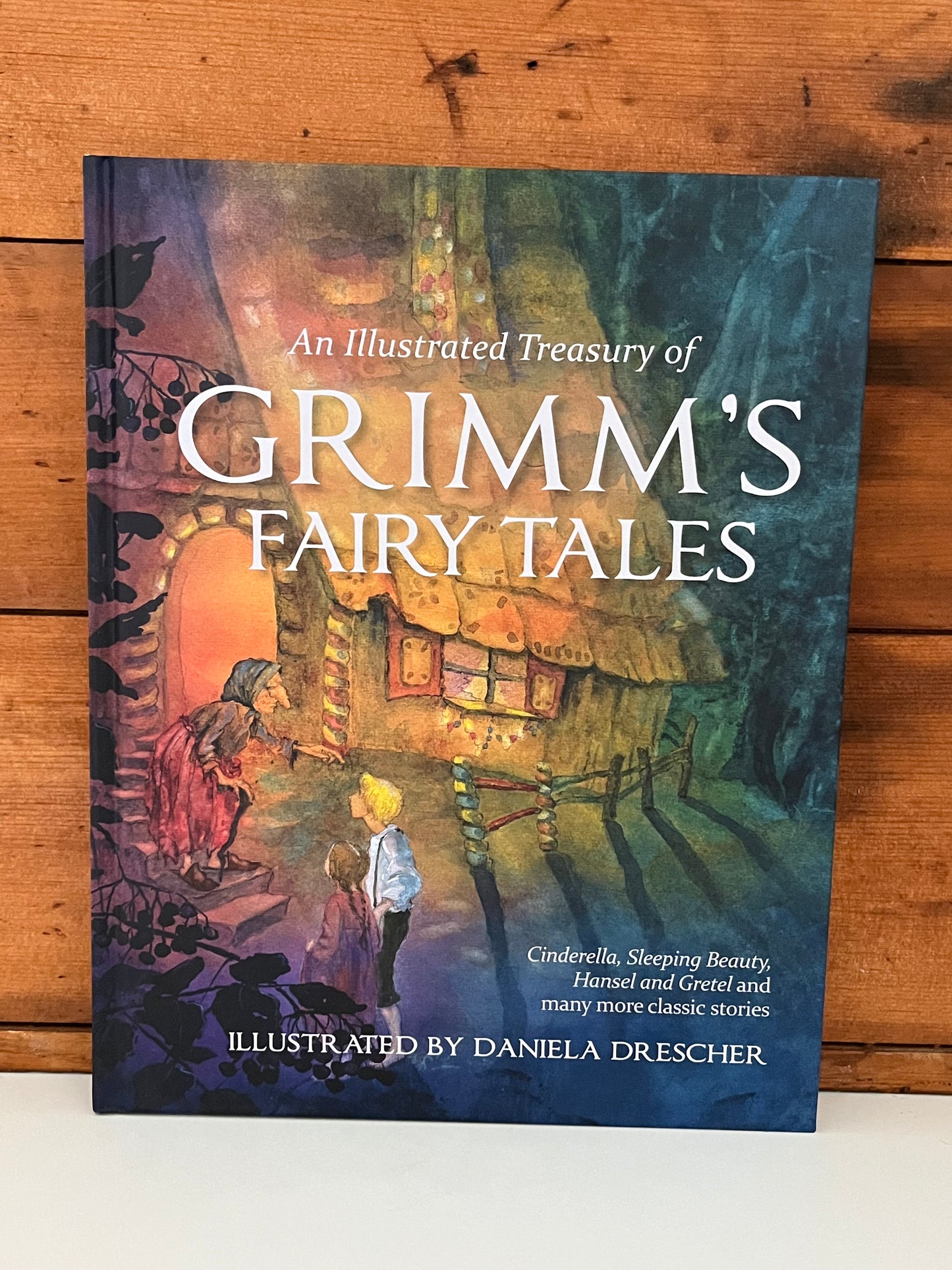 Chapter Fairy and Folk Tales StoryBook - An Illustrated Treasury of GRIMM’S FAIRY TALES