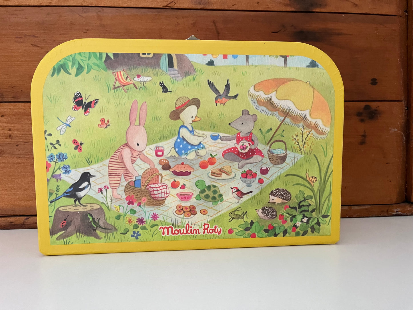 Keeping House Play - SPRINGTIME TEA SET, Service for 4 in a case!