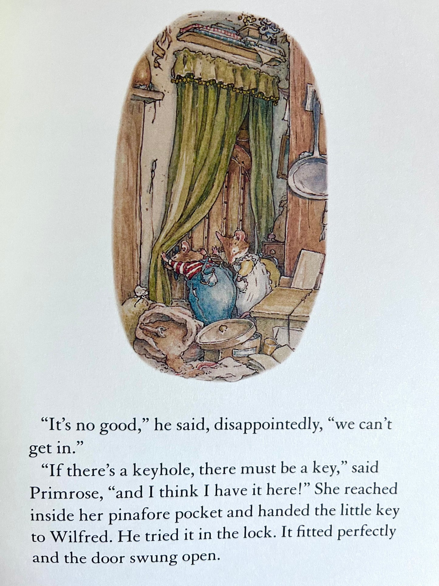 Children’s Picture Book - THE SECRET STAIRCASE in BRAMBLY HEDGE