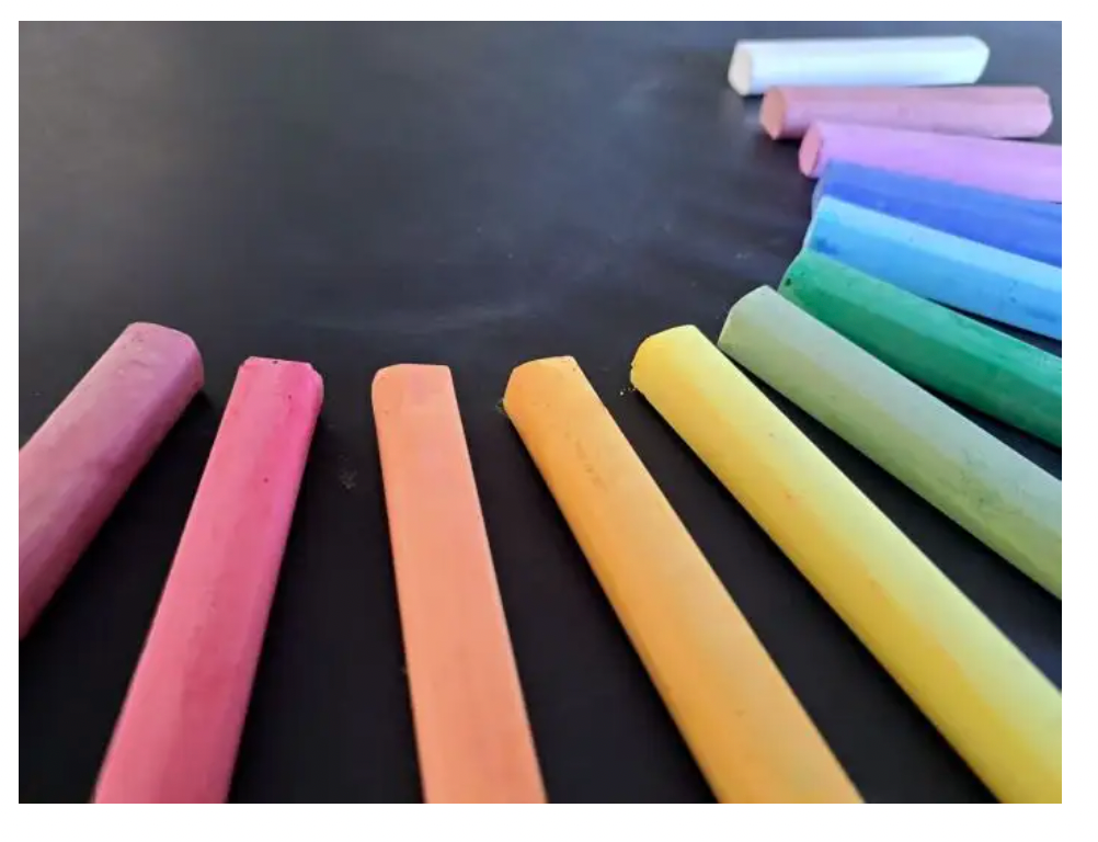 BLACKBOARD CHALK and ERASER, Art - 12 colours!