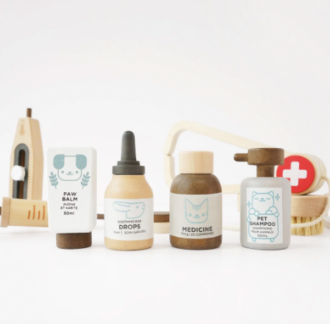 Keeping House Play - VETERINARY PET CARE KIT, 10 pieces!