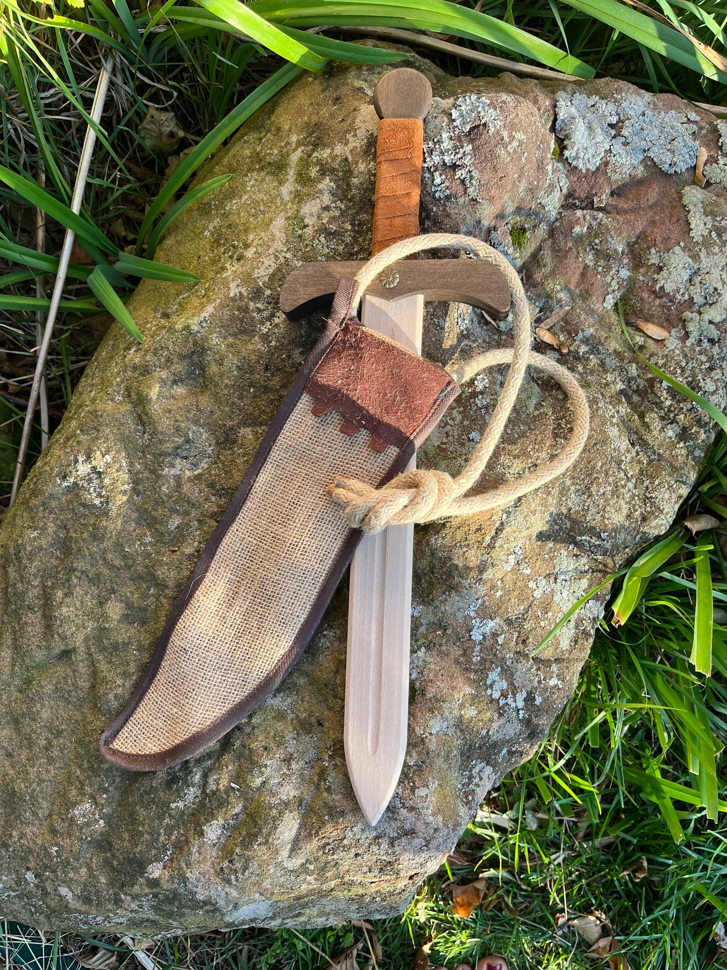 Royal Wooden SWORD AND JUTE POUCH