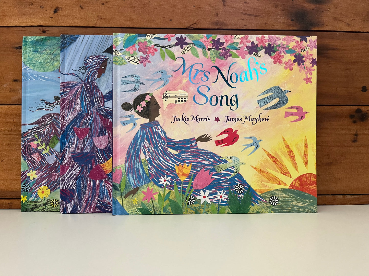 Children's Picture Book - MRS NOAH'S SONG
