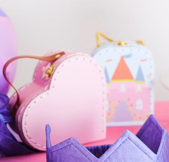 Keeping House Play - HEART SUITCASE, with Carrying Handle