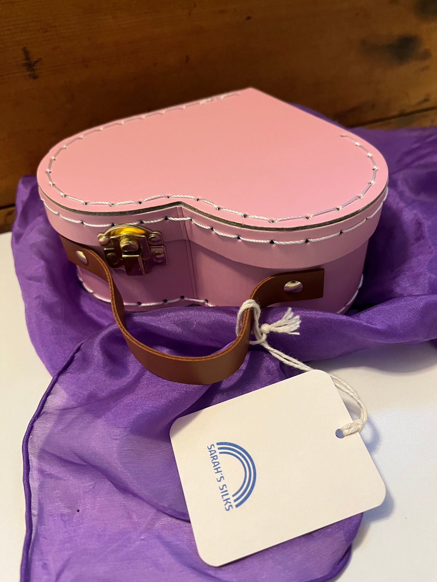 Keeping House Play - HEART SUITCASE, with Carrying Handle