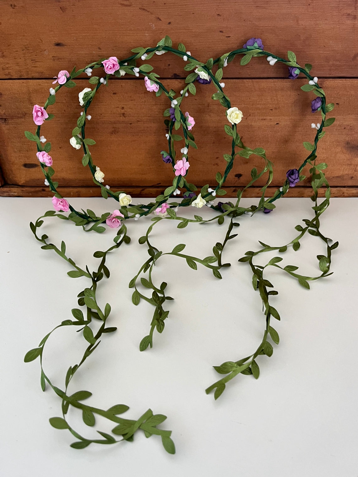 FLEUR royale et COURONNE DE FEUILLES, en 3 choix de couleurs de fleurs !