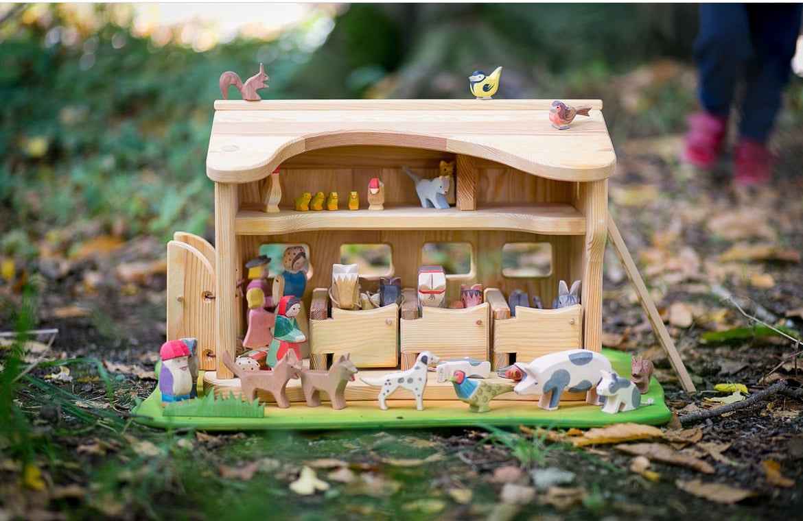 Wooden Dollhouse Play - SPOTTED PIG