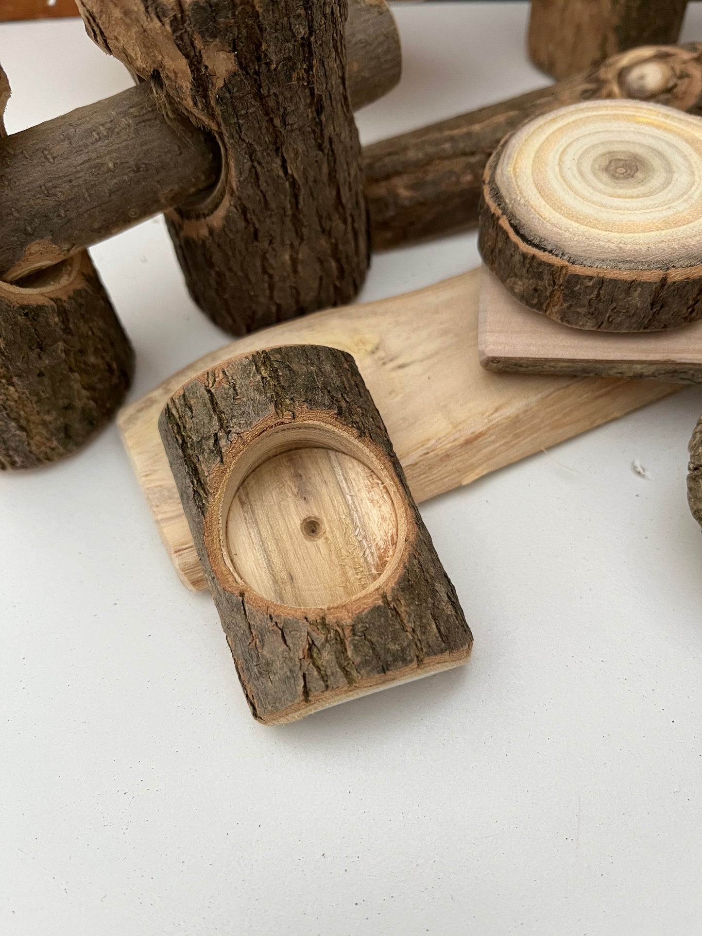 Jouet en bois - BLOCS DE CONSTRUCTION, véritable bord d'écorce, 26 pièces !