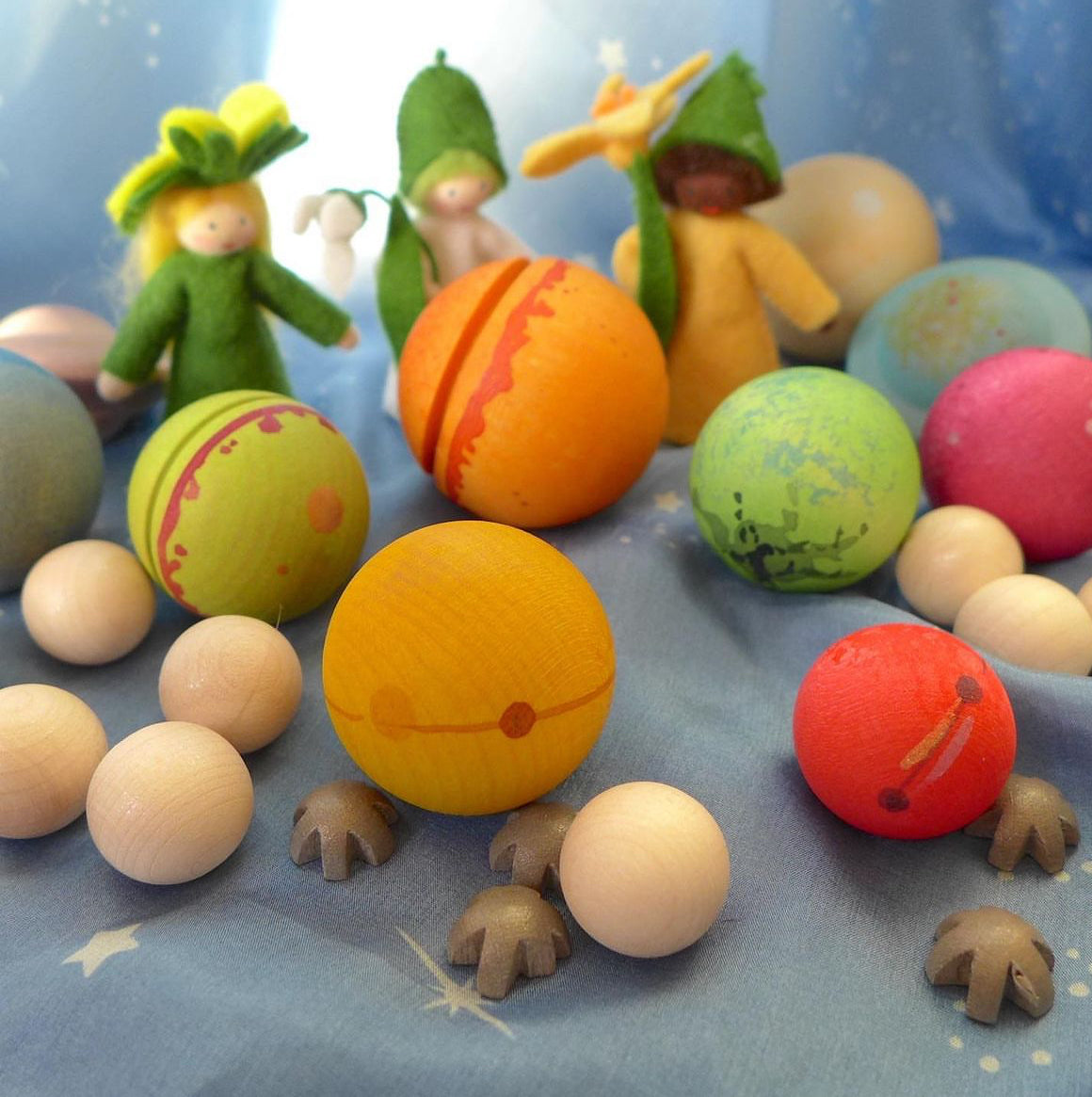 Wooden Toy by Grapat - DEAR UNIVERSE, 10 Big PLANETS and 35 Little STARS!