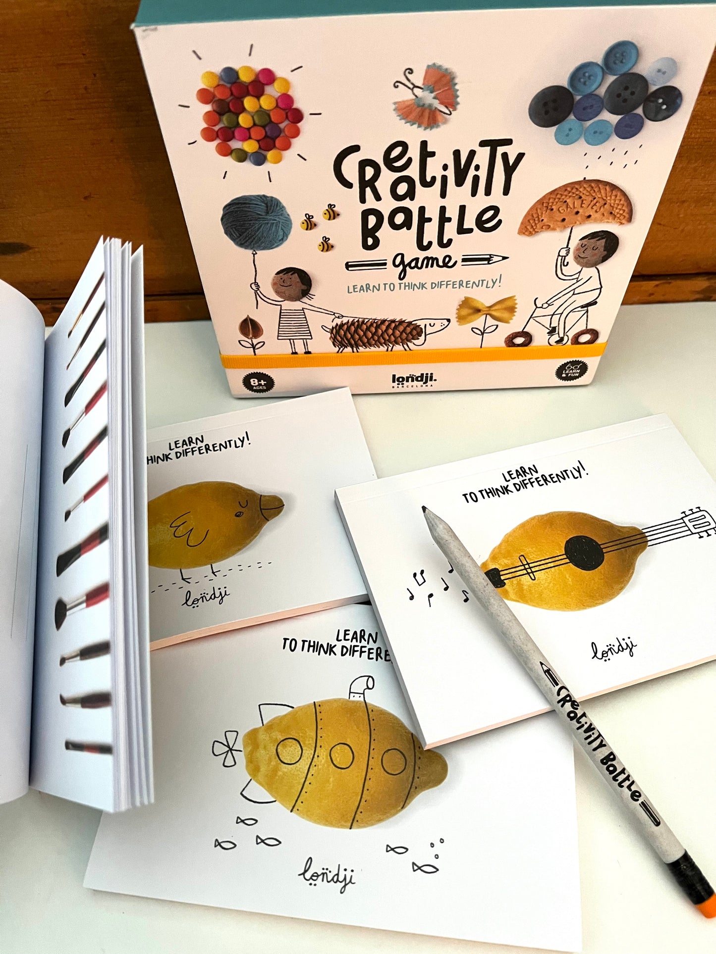 Activity Game Set - CREATIVITY BATTLE Family Game!, Art