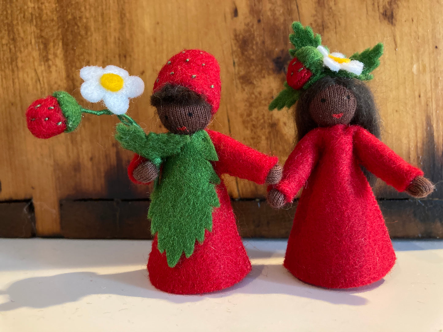 Poupée Waldorf Fée des Fleurs - PRINCESSE FRAISE