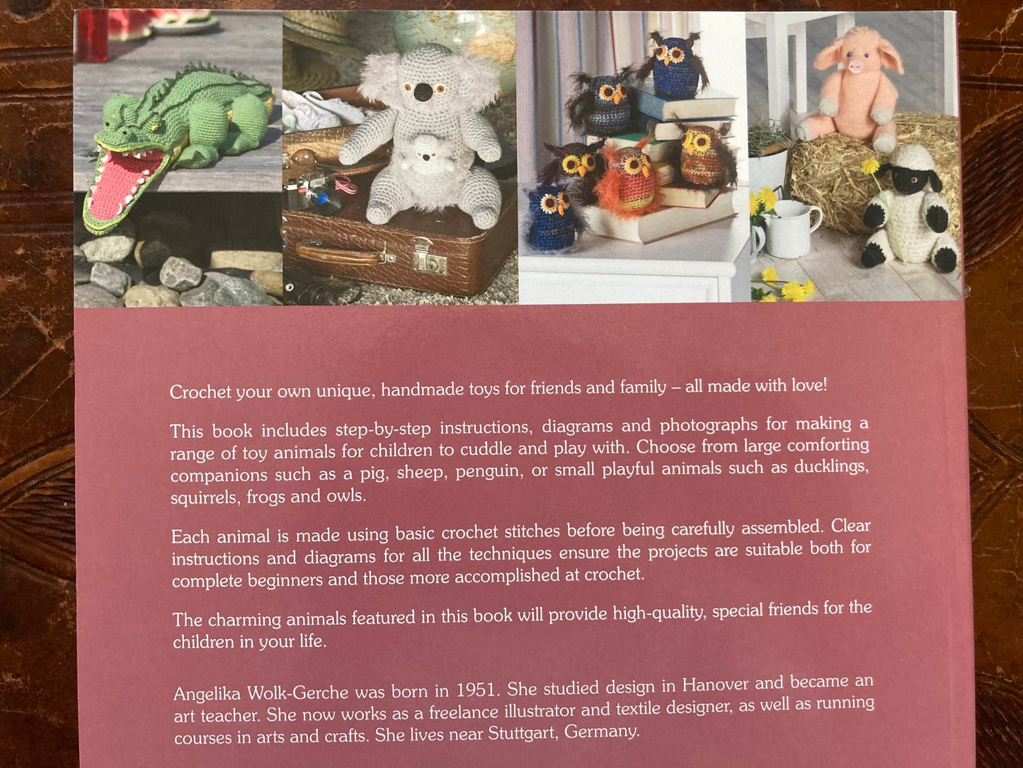 Livre de ressources d'artisanat - JOUETS SOUPLES AU CROCHET