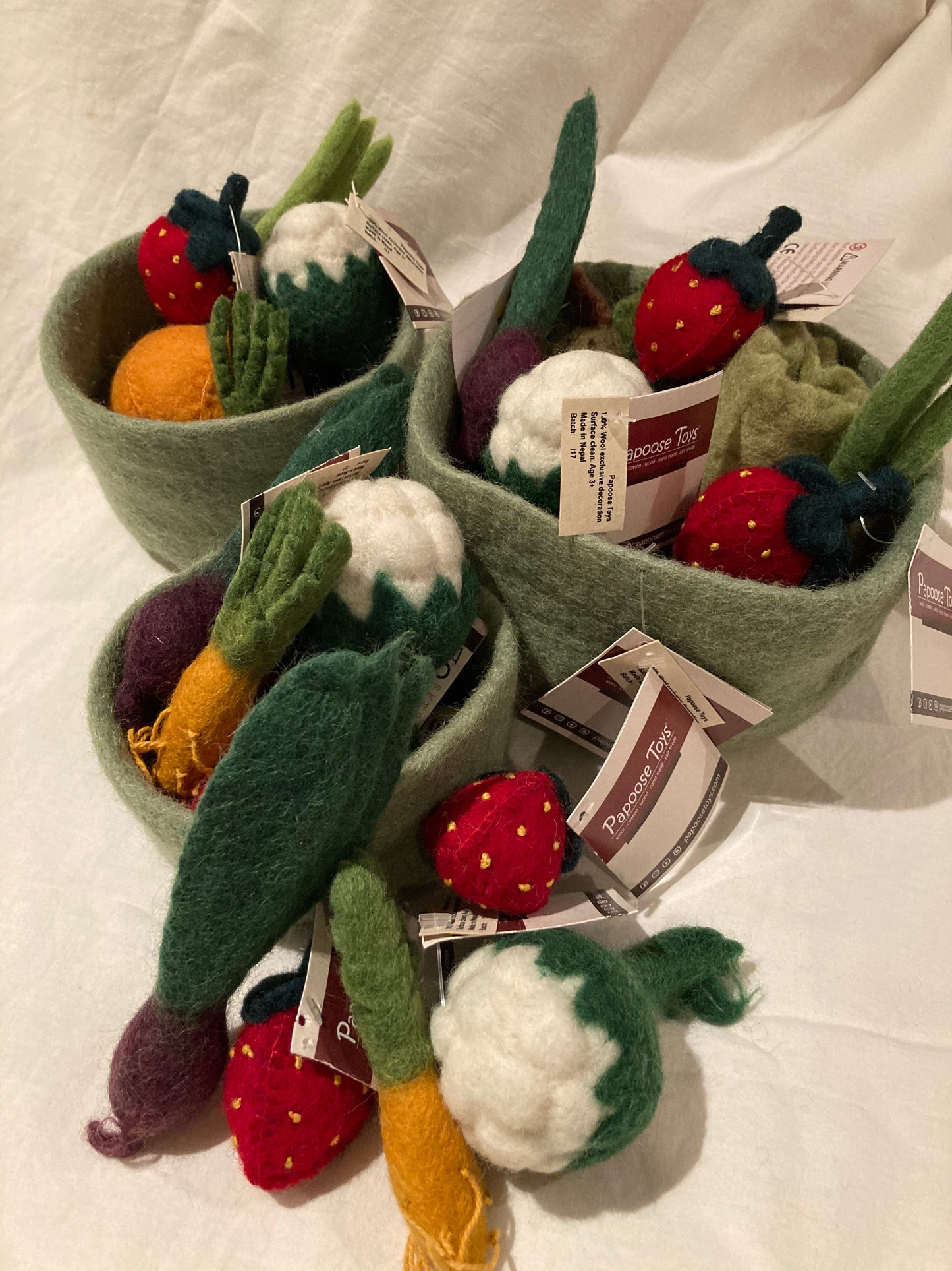 Kitchen Play Food - Wool Felted FRUIT AND VEGETABLE BOWL Set, Small size