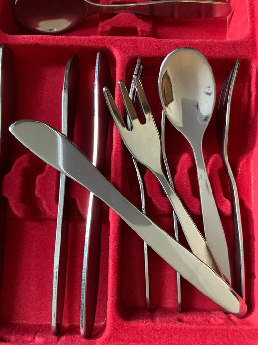 Keeping House - Child's CUTLERY SET (12 pieces)