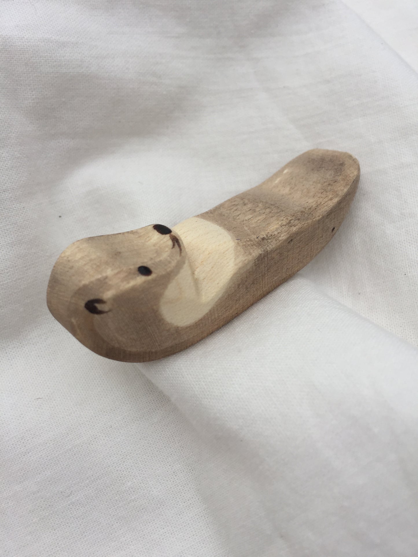 Wooden Dollhouse Play - SEA OTTER, Running!