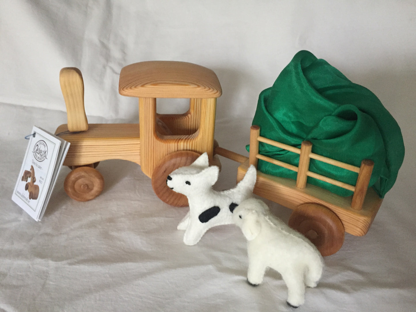 Wooden Toy - Debresk TRACTOR AND WAGON, Large size