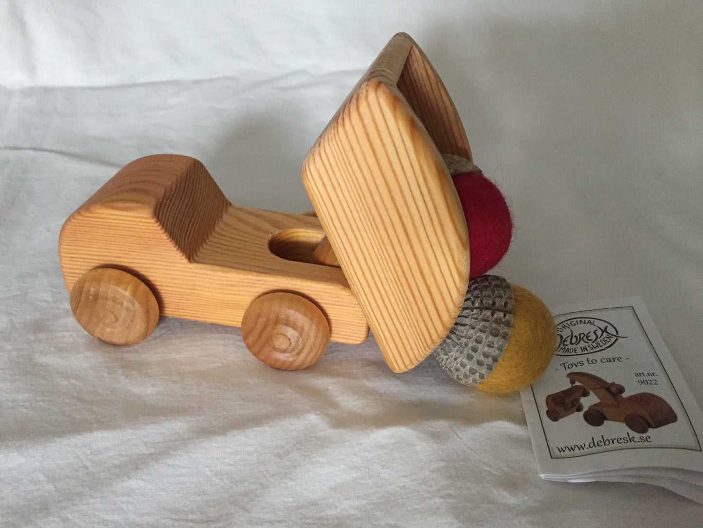 Wooden Toy - Debresk DUMPING LORRY, small