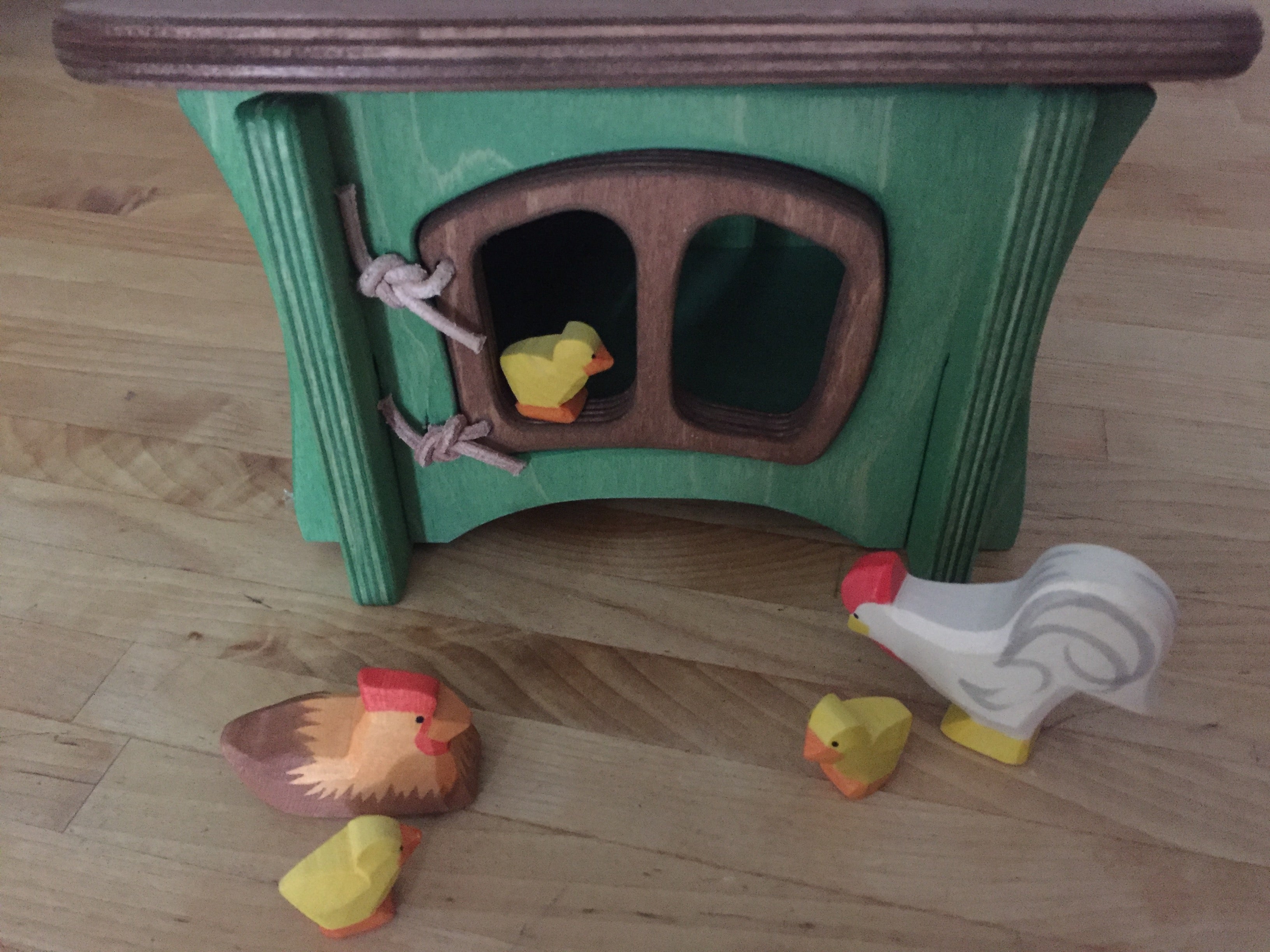 Wooden Dollhouse Play RABBIT HUTCH CHICKEN COOP Gnomes Acorns