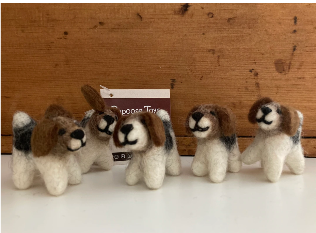 Dollhouse Soft Toy - CHIEN CHIOT BEAGLE feutré
