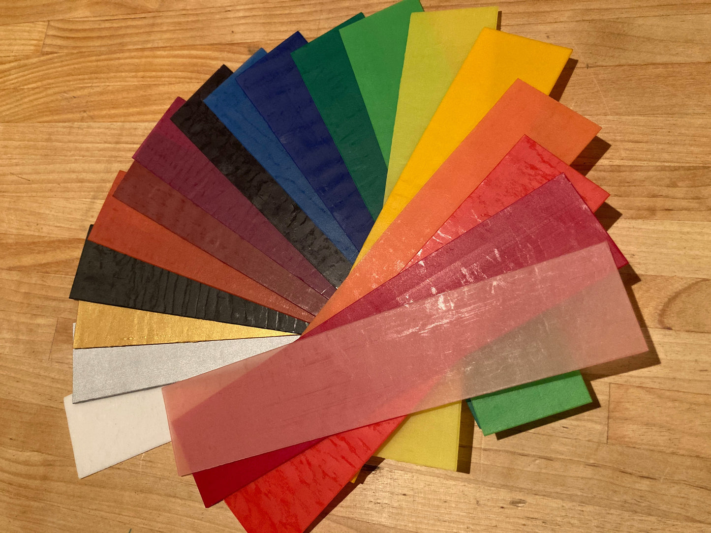 Beeswax, Arts&Crafts - DECORATIVE BEESWAX in 18 COLOURS