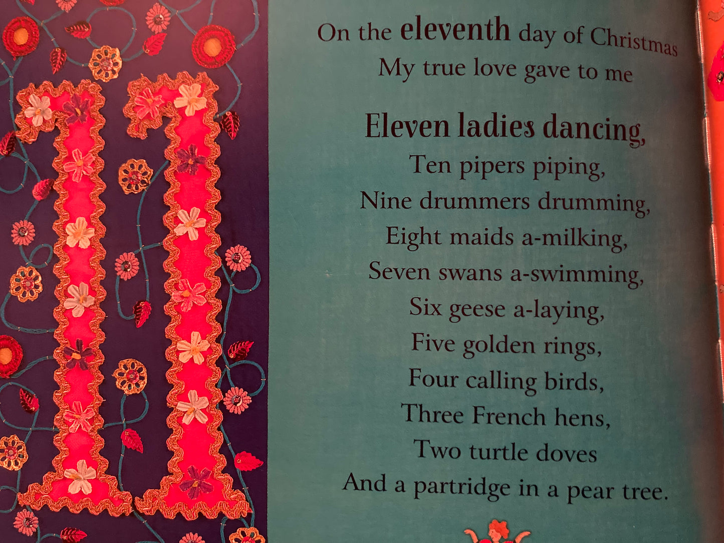 Children's Picture Book - THE TWELVE DAYS OF CHRISTMAS