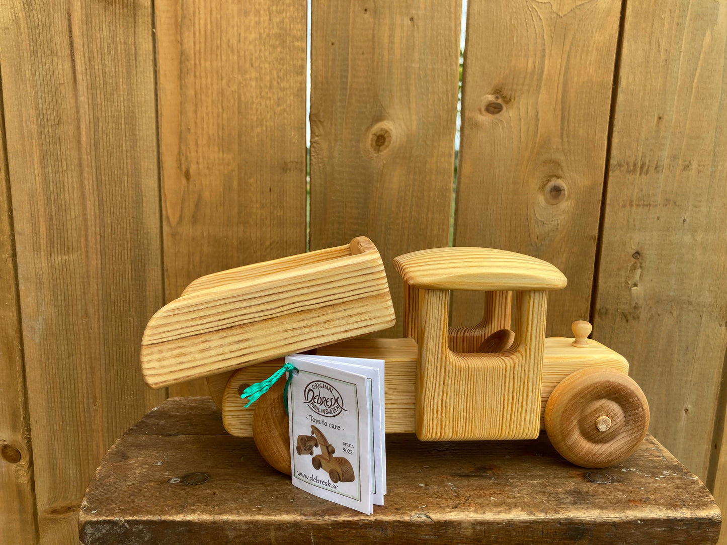 Wooden Toy - Debresk TRACTOR WITH TRAILER, Small size