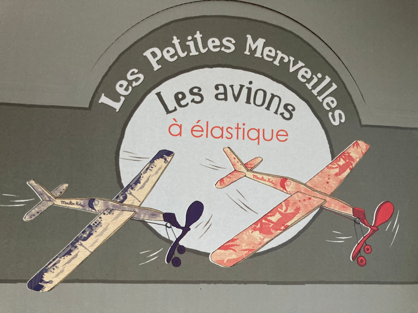 Activity Toy - BalsaWood AIRPLANE GLIDERS, 2 colour choices, with Propeller!