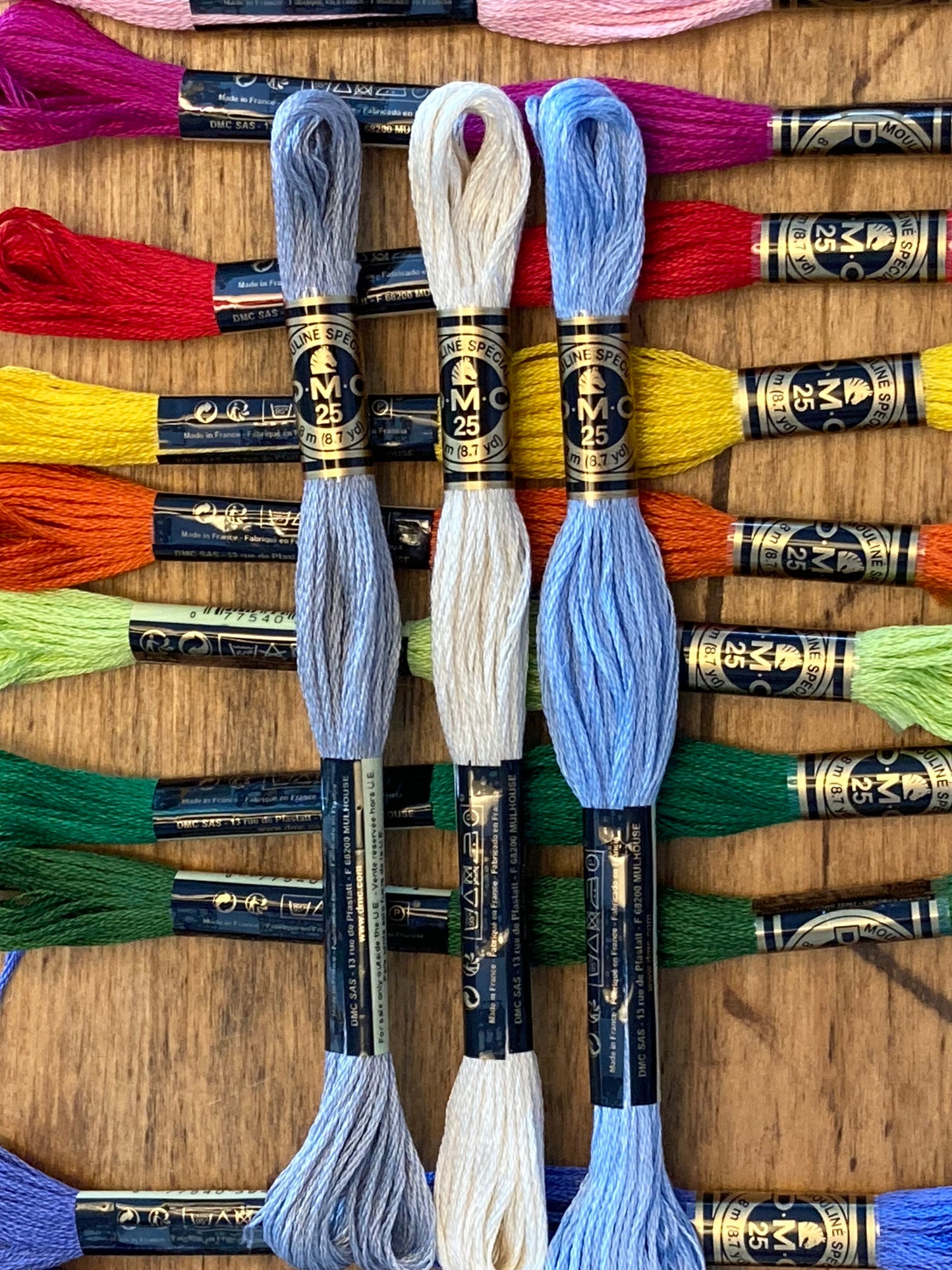 Crafting Supply - EMBROIDERY FLOSS, 16 colours!