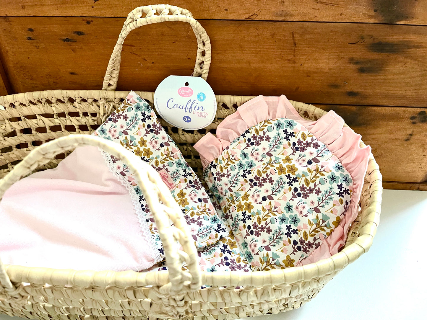 Dolls, Beds and Carriers - MOSES BASKET, Large, with BEDDING!