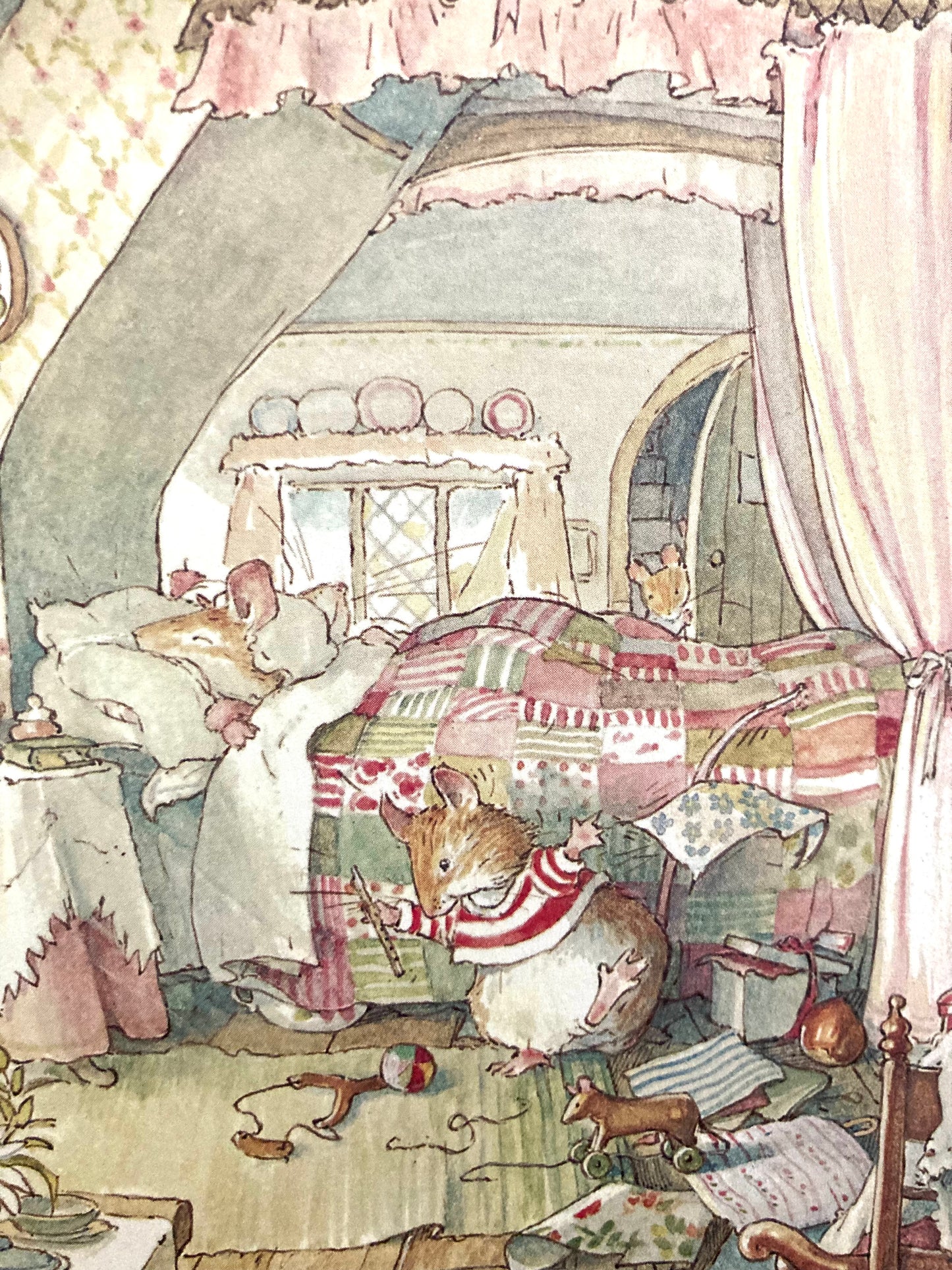 Livre d'images pour enfants - HISTOIRE PRINTANIÈRE DES SOURIS DE BRAMBLY HEDGE