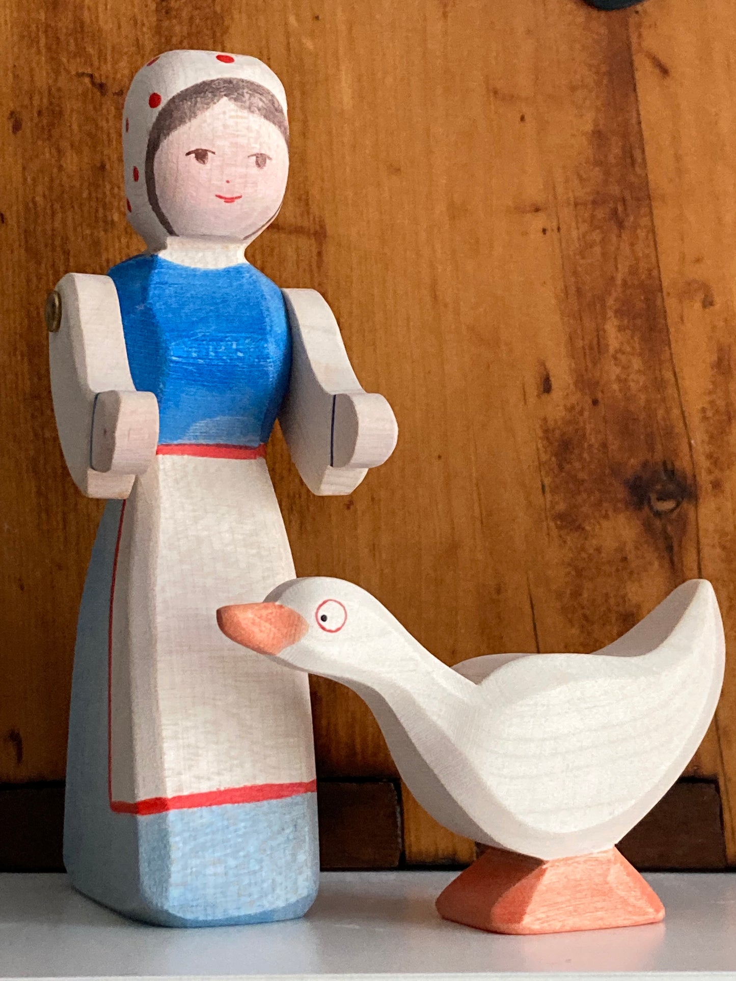 Jeu de maison de poupée en bois - FARM WOMAN