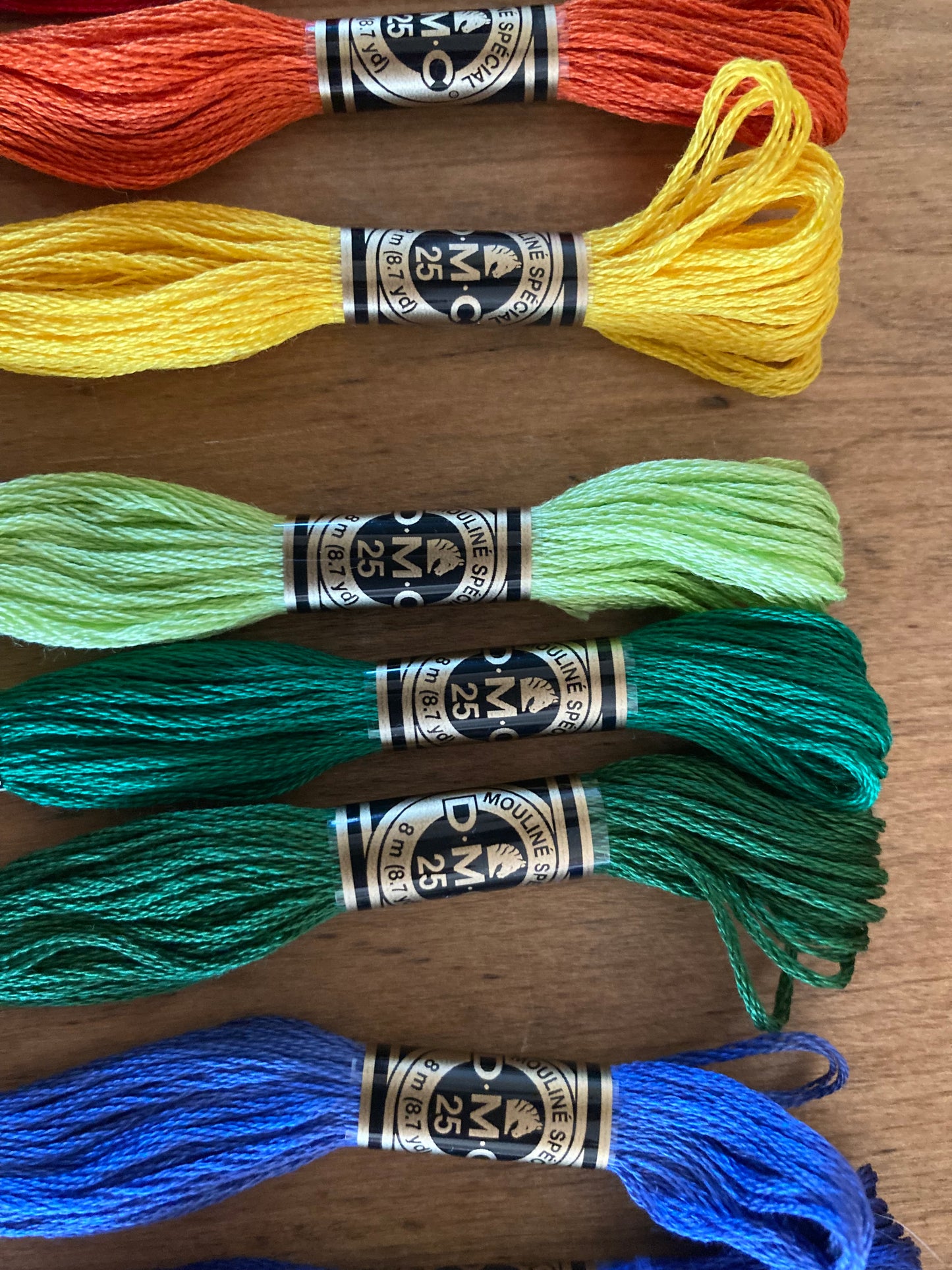 Crafting Supply - EMBROIDERY FLOSS, 16 colours!