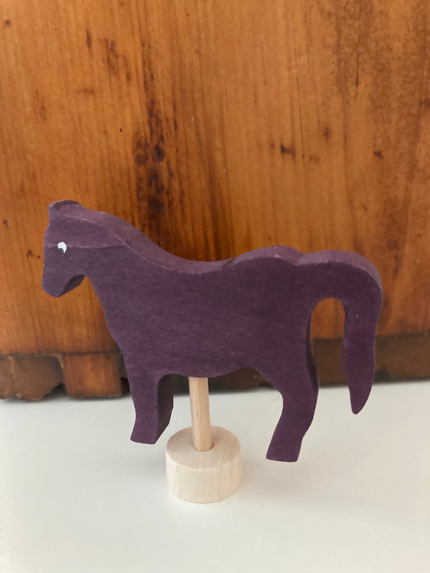 Déco en bois par Grimm's - CHEVAL en Violet Foncé