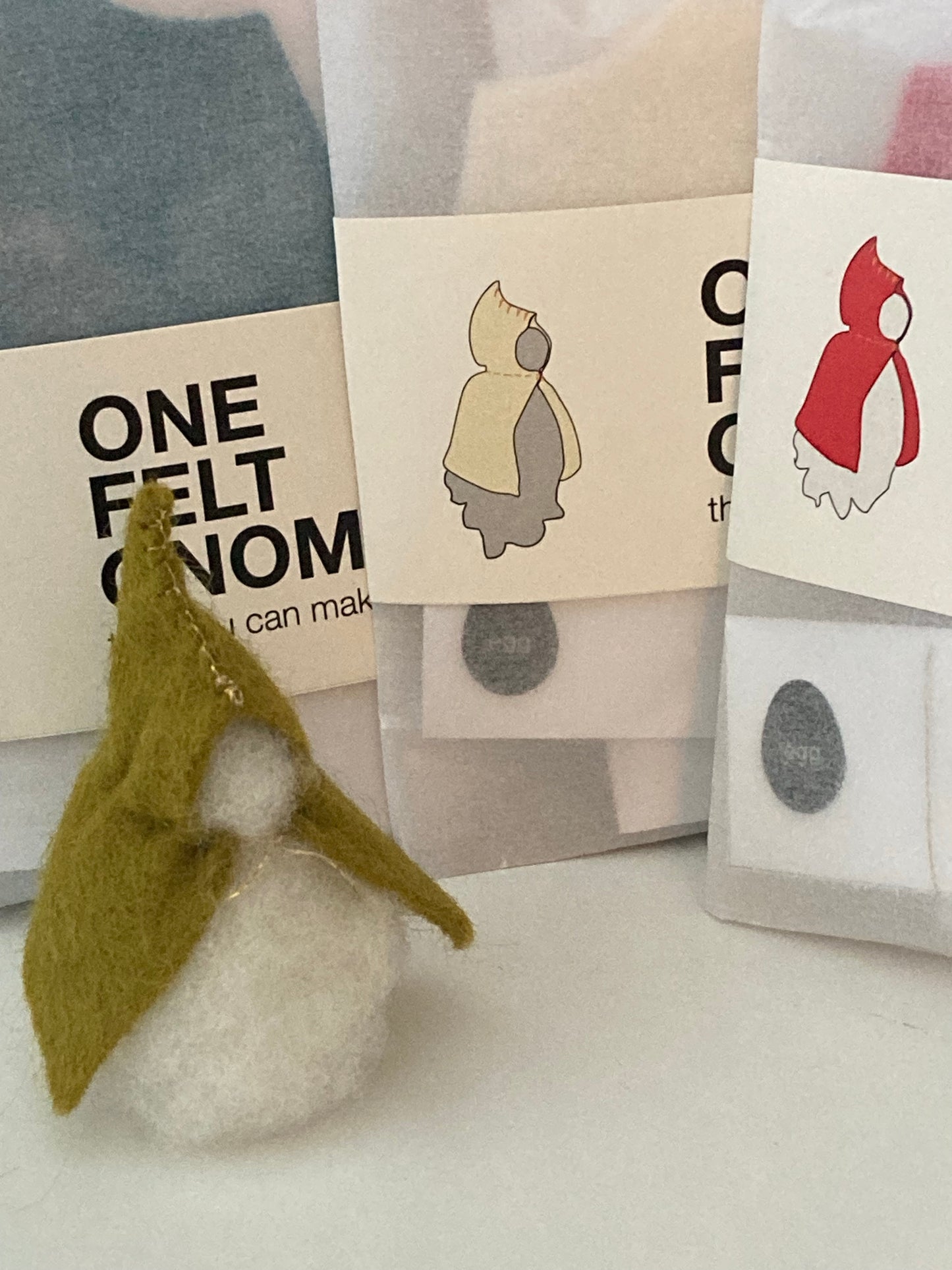 Crafting Kits - Felt GNOMES , makes 1 Gnome in a choice of 6 colours!