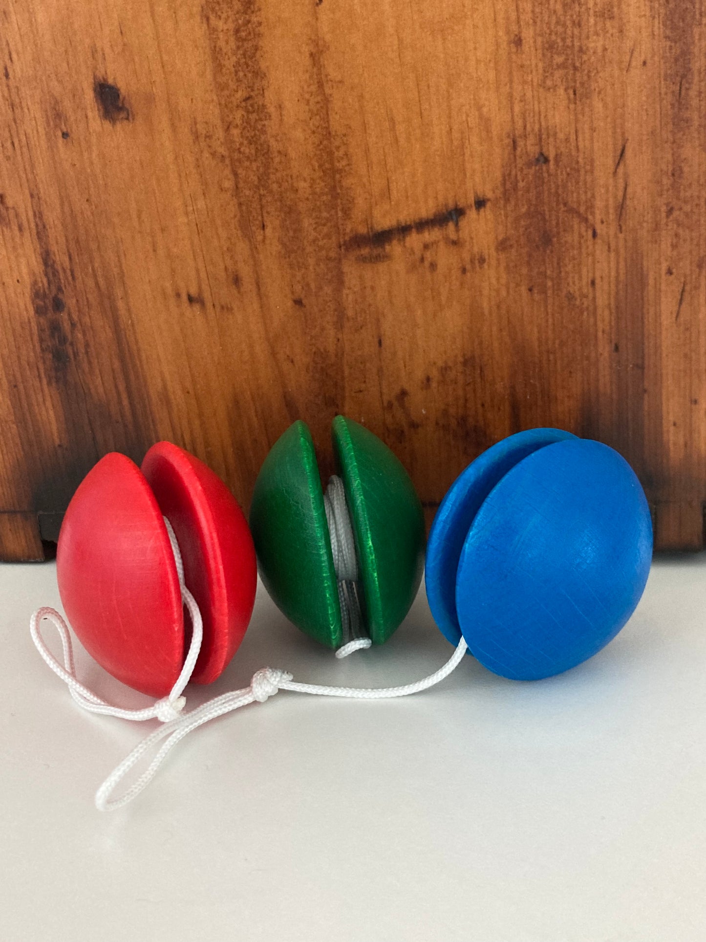Wooden Toy - YO-YO, in 3 beautiful colours!