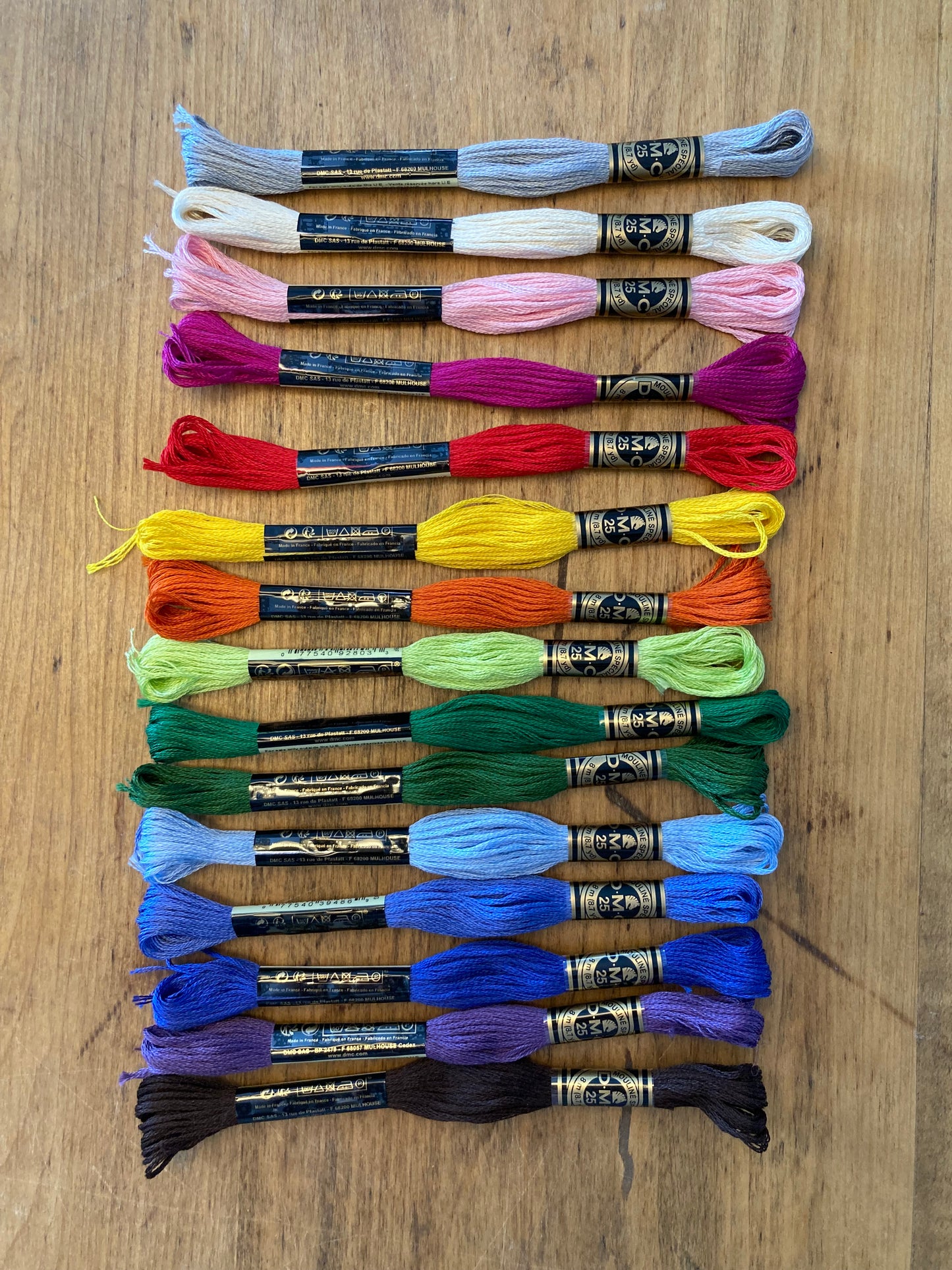 Crafting Supply - EMBROIDERY FLOSS, 16 colours!