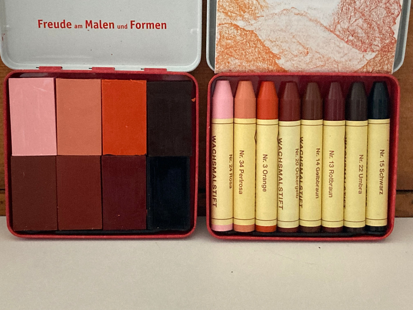 Beeswax, Art - NEW! COLOURS OF THE WORLD! 8 STICK CRAYONS in a Tin