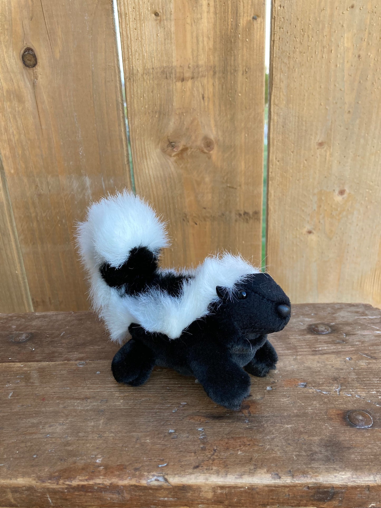 Soft Toy Finger Puppet - STRIPED SKUNK