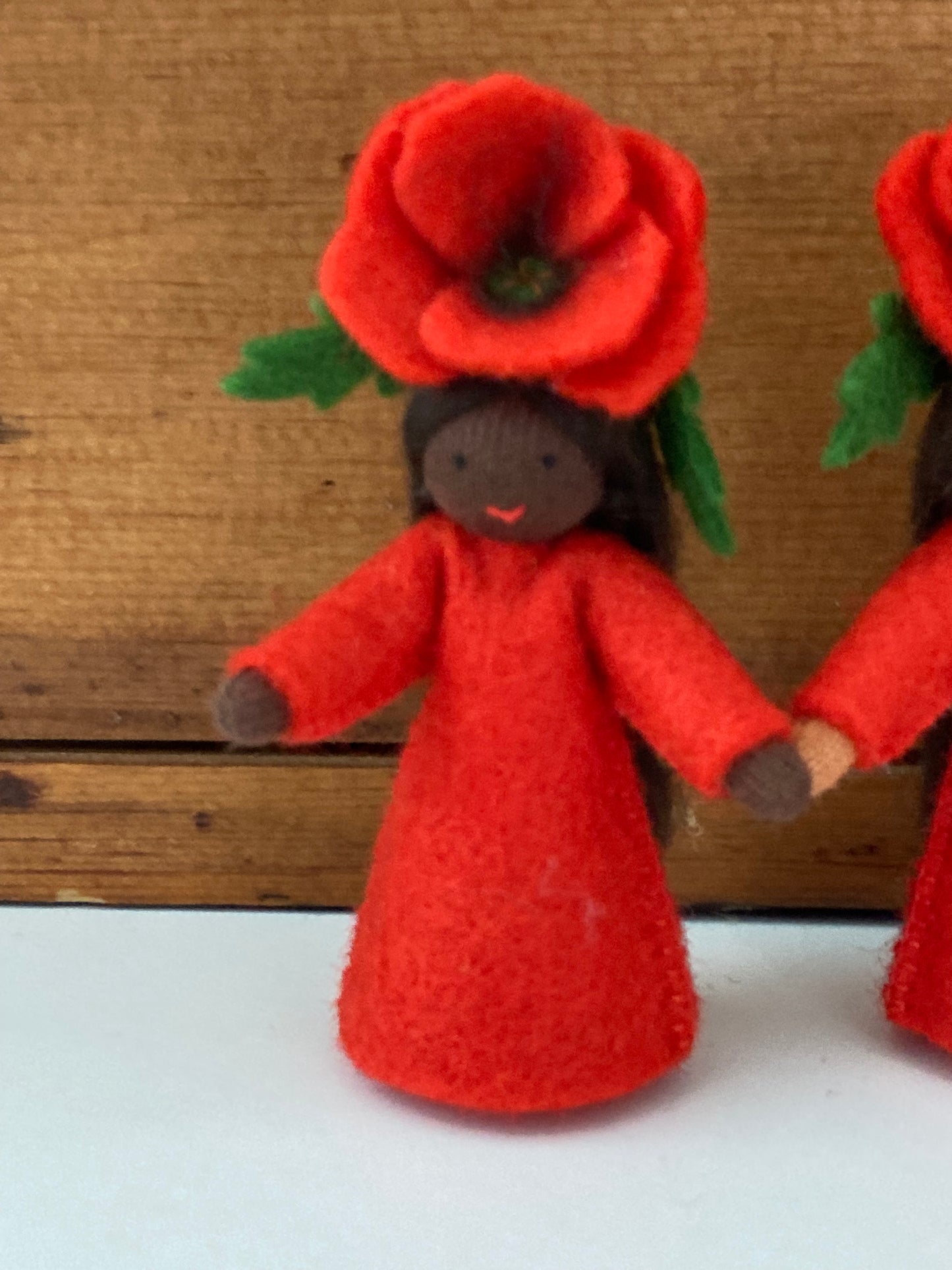 Poupée Waldorf Fée des Fleurs - PRINCESSE COQUELICOT