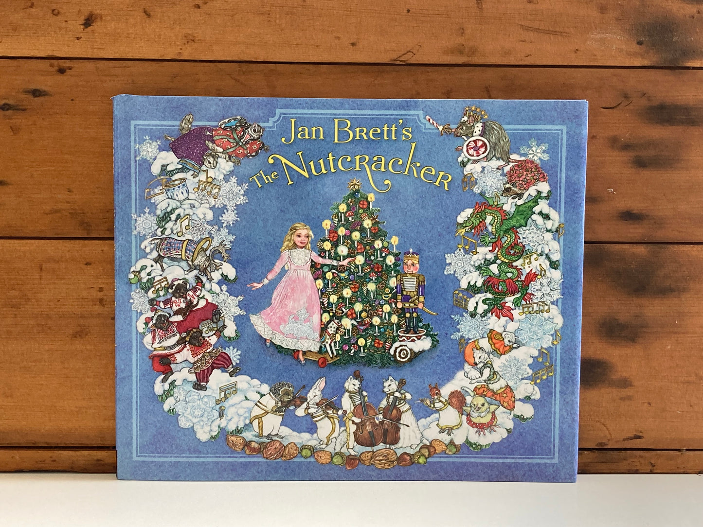 Livre d'images pour enfants - Casse-Noisette de Jan Brett