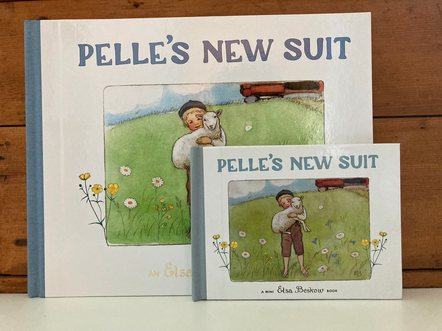 Children's Picture Book - PELLE'S NEW SUIT, mini-size
