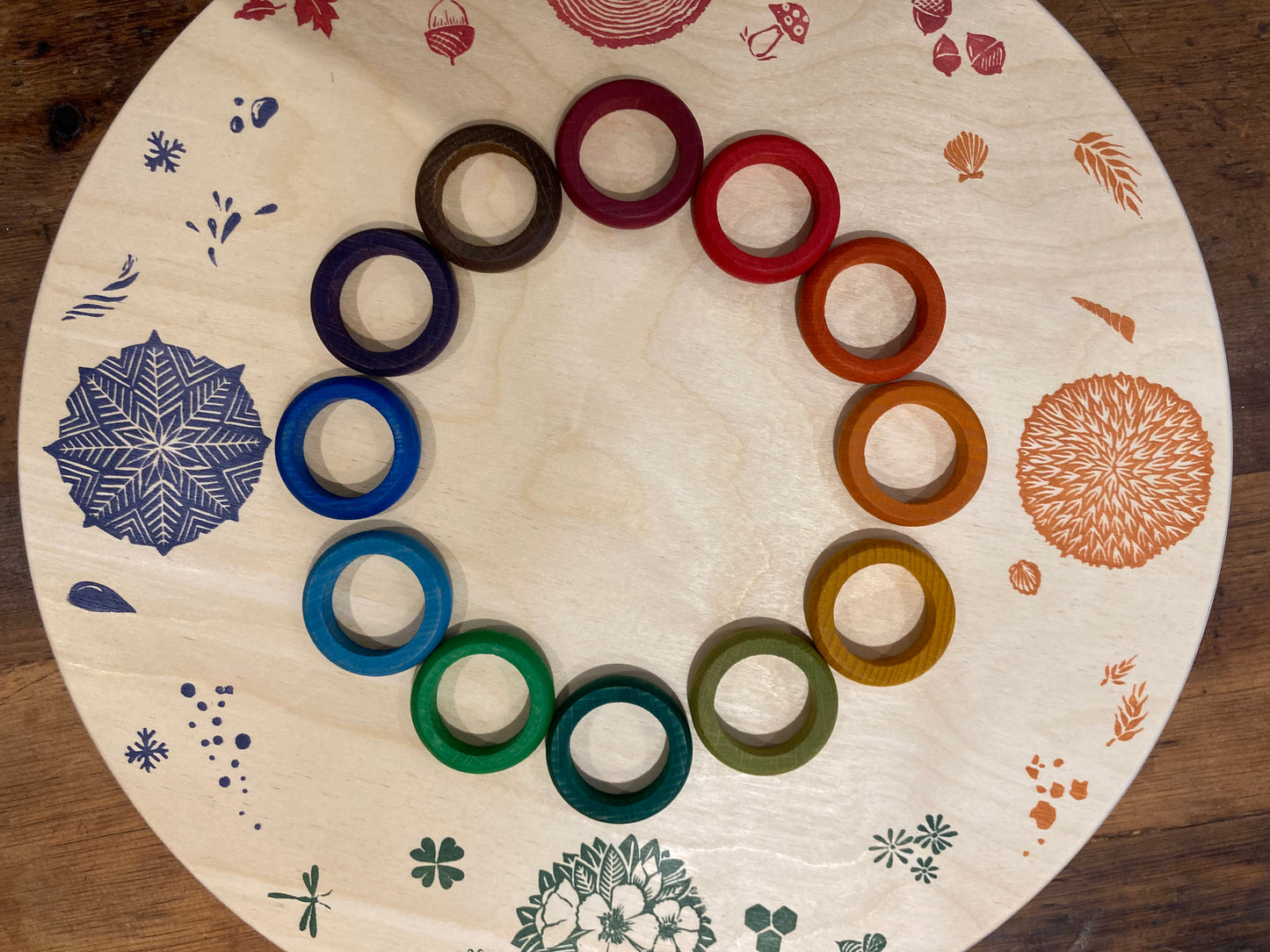 Educational Wooden CIRCULAR CALENDAR with FOUR SEASON RING, in FRENCH
