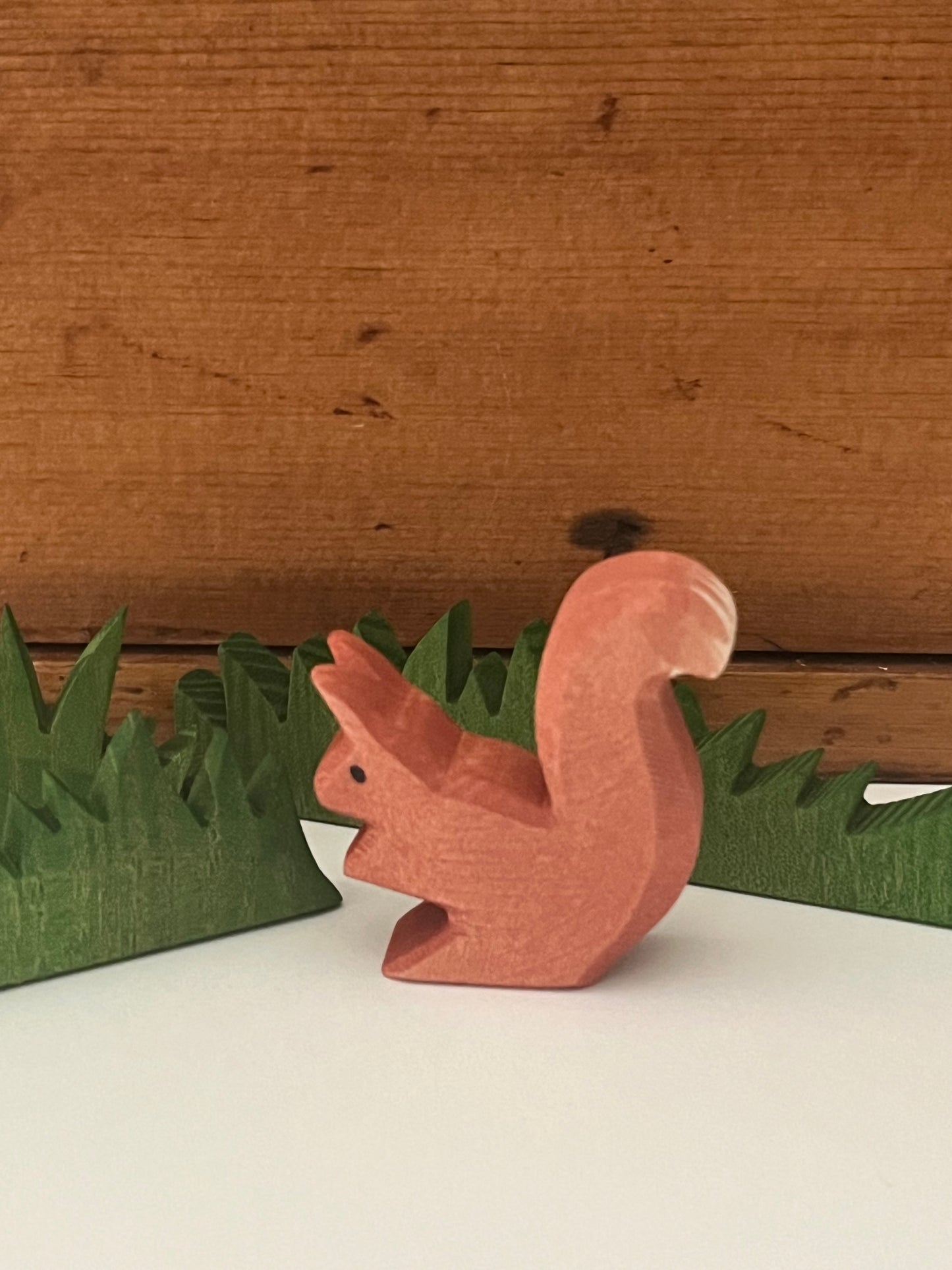 Wooden Dollhouse Play - SQUIRREL, sitting