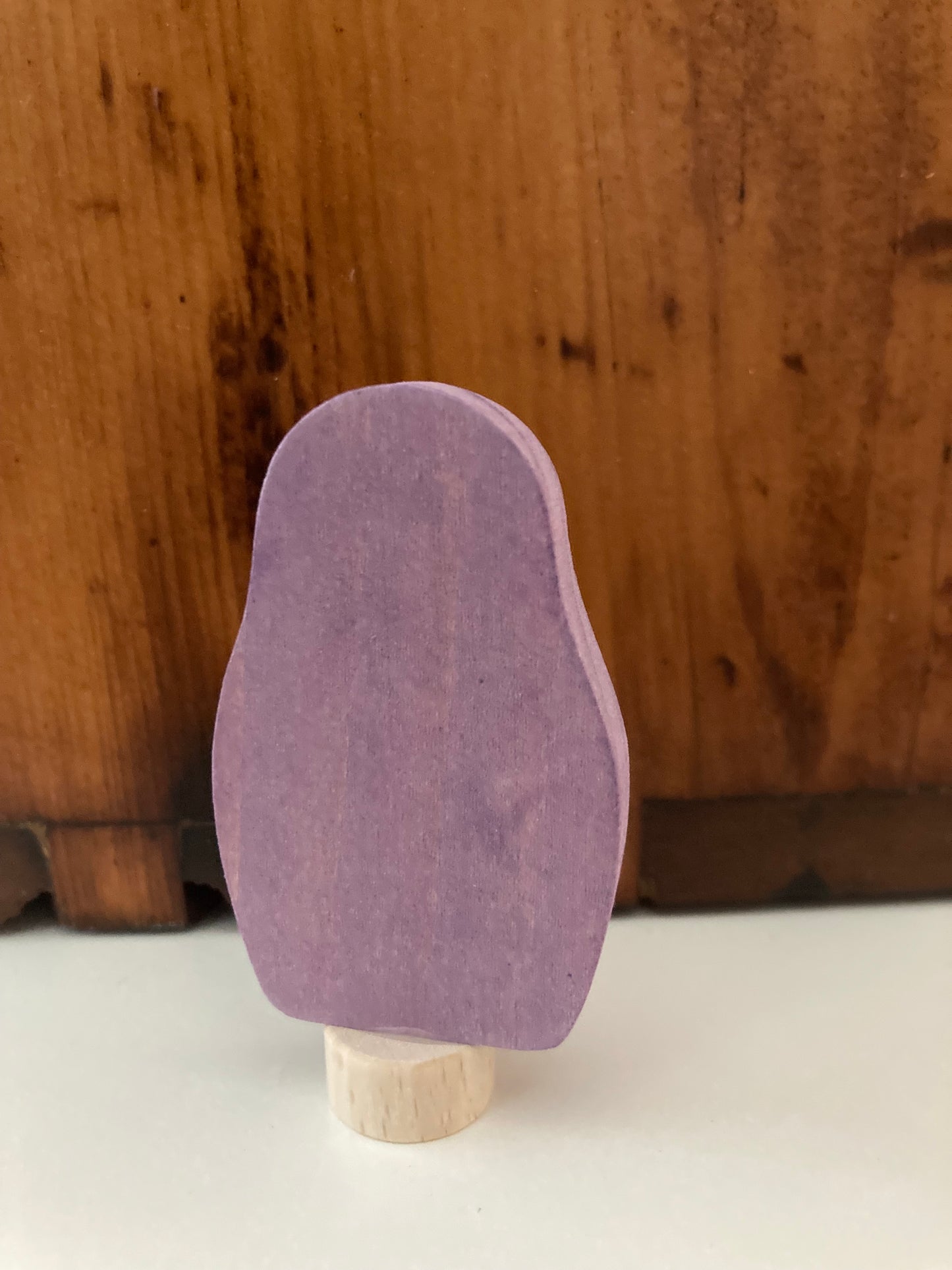 Déco en Bois par Grimm's - FIGURINE COEUR ROUGE en Violet Clair
