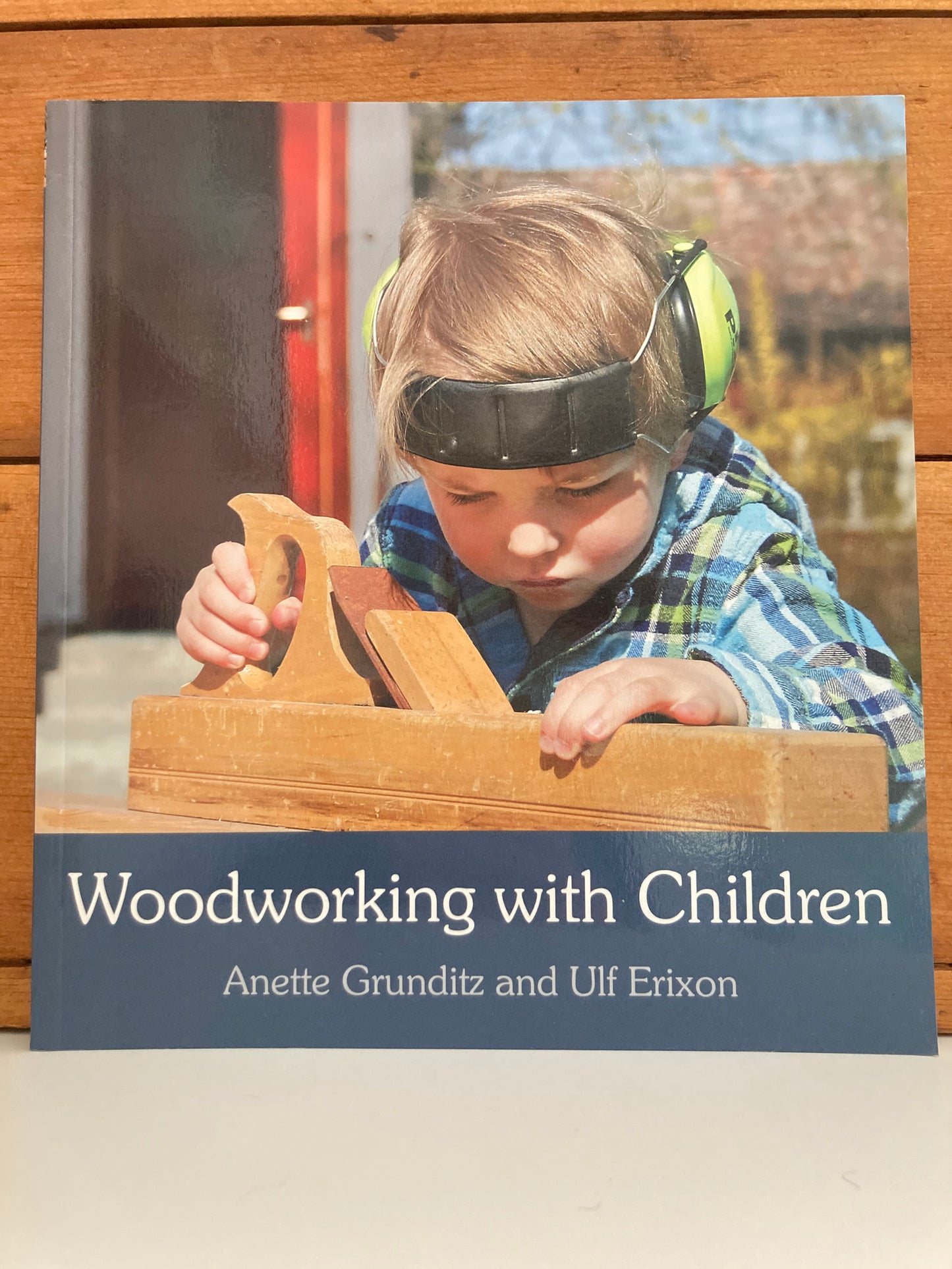 Livre de ressources d'artisanat - TRAVAIL DU BOIS AVEC DES ENFANTS