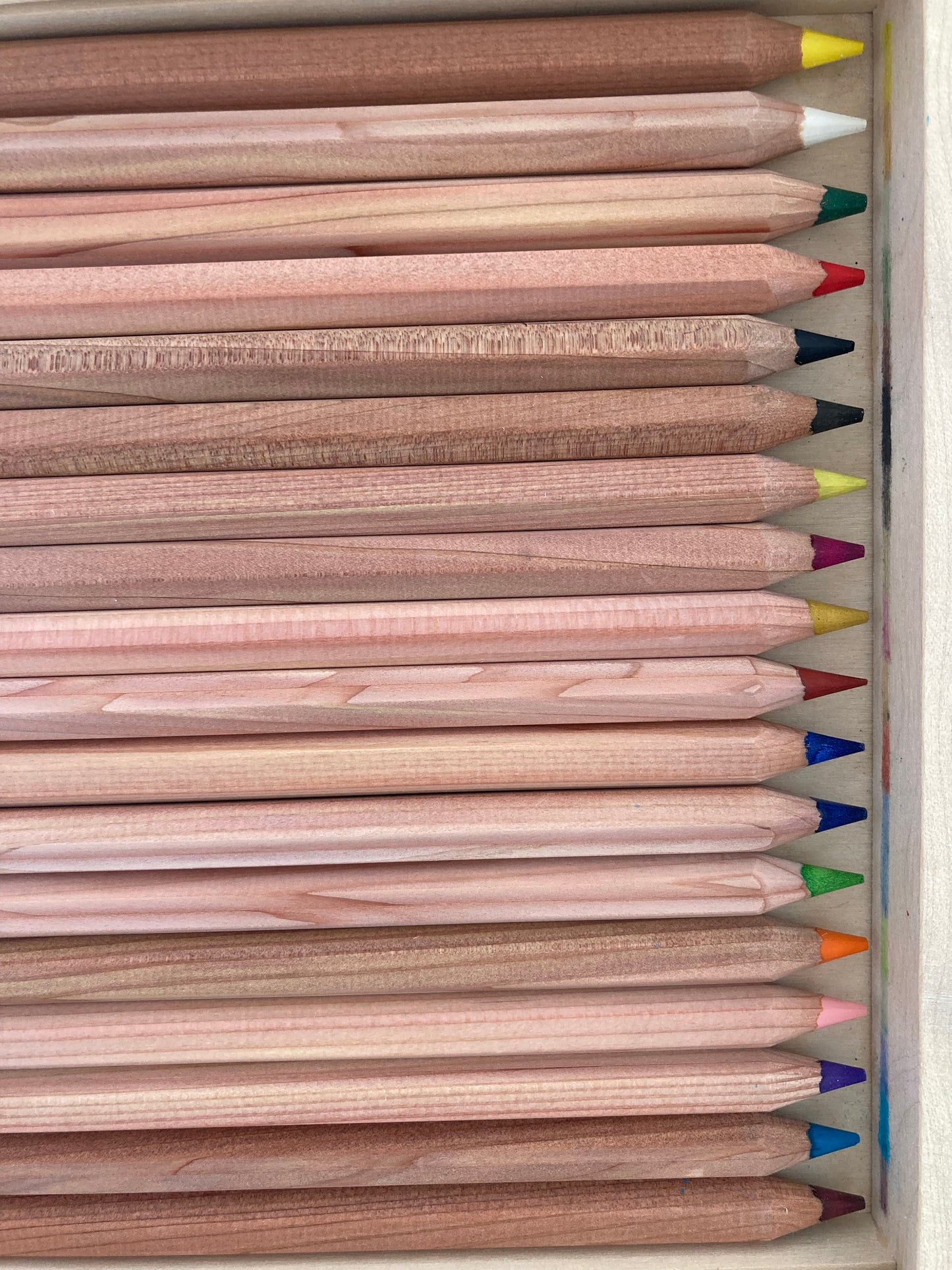 Colouring Pencils - YORIK PENCILS in a Wooden Box, 18 colours!