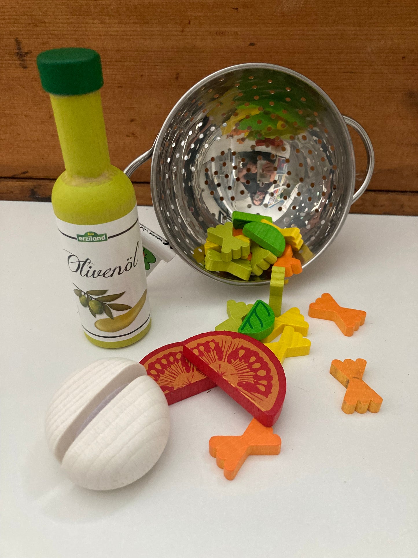 Kitchen Utensil - STAINLESS STEEL COLANDER