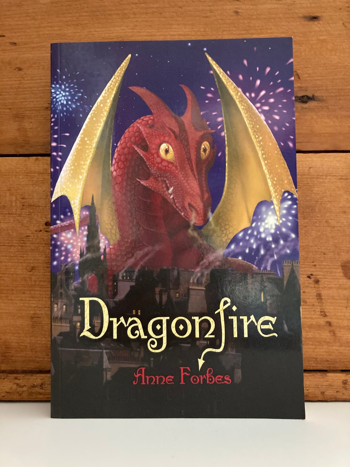 Livres de chapitres pour les lecteurs plus âgés - LA SÉRIE DRAGONFIRE