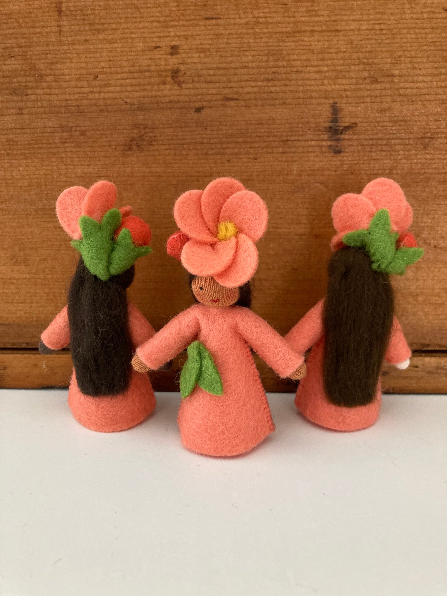 Poupée Waldorf Fée des Fleurs - PRINCESSE CAMELLIA
