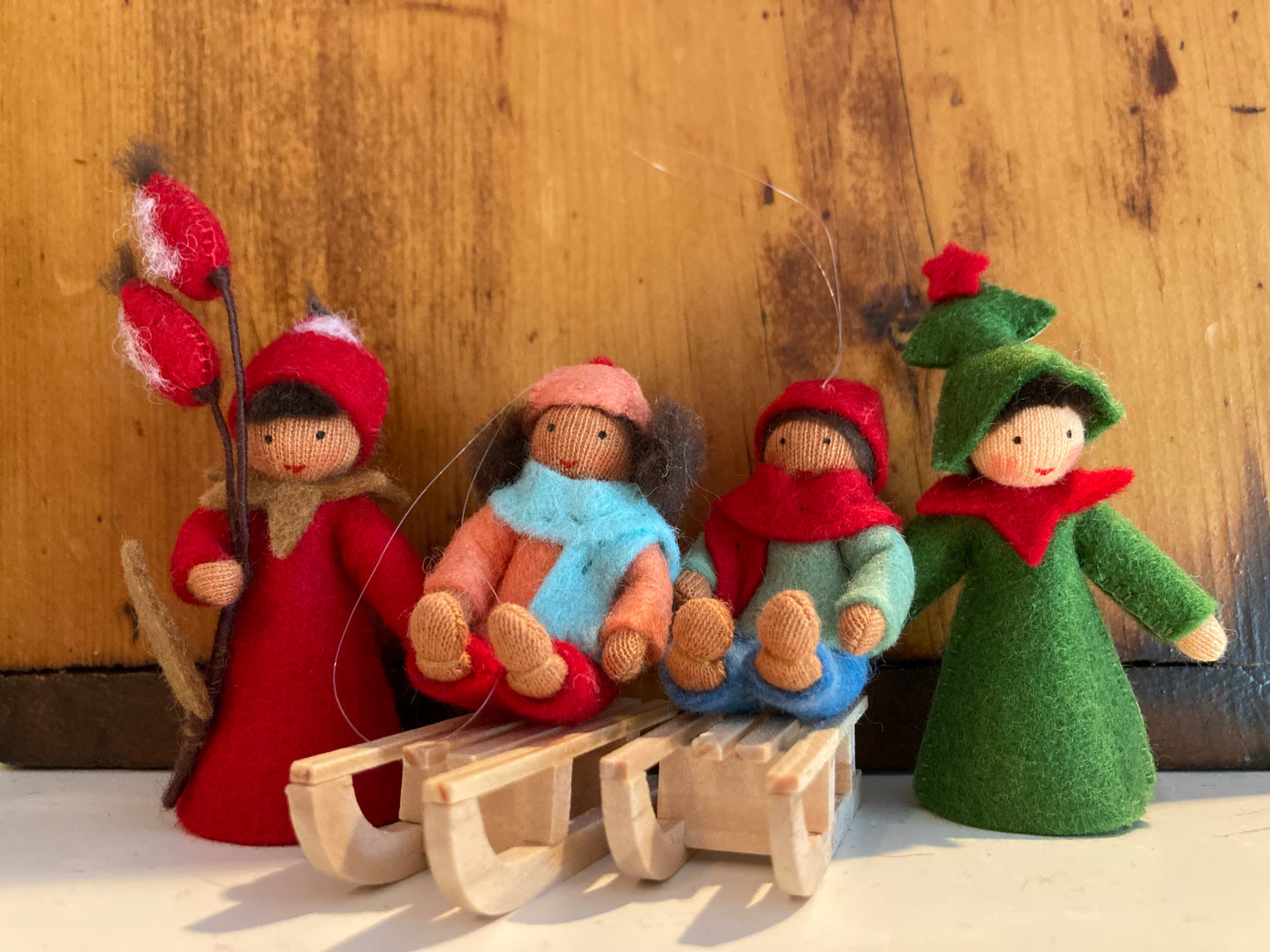 Dollhouse Waldorf Little Doll - ENFANTS DE Luge D'HIVER